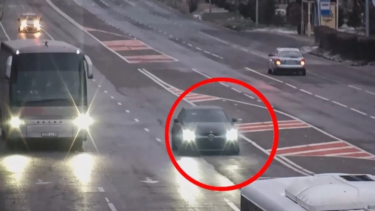 Таразда көлік басқарған жасөспірім полицейлерден қашуға тырысты