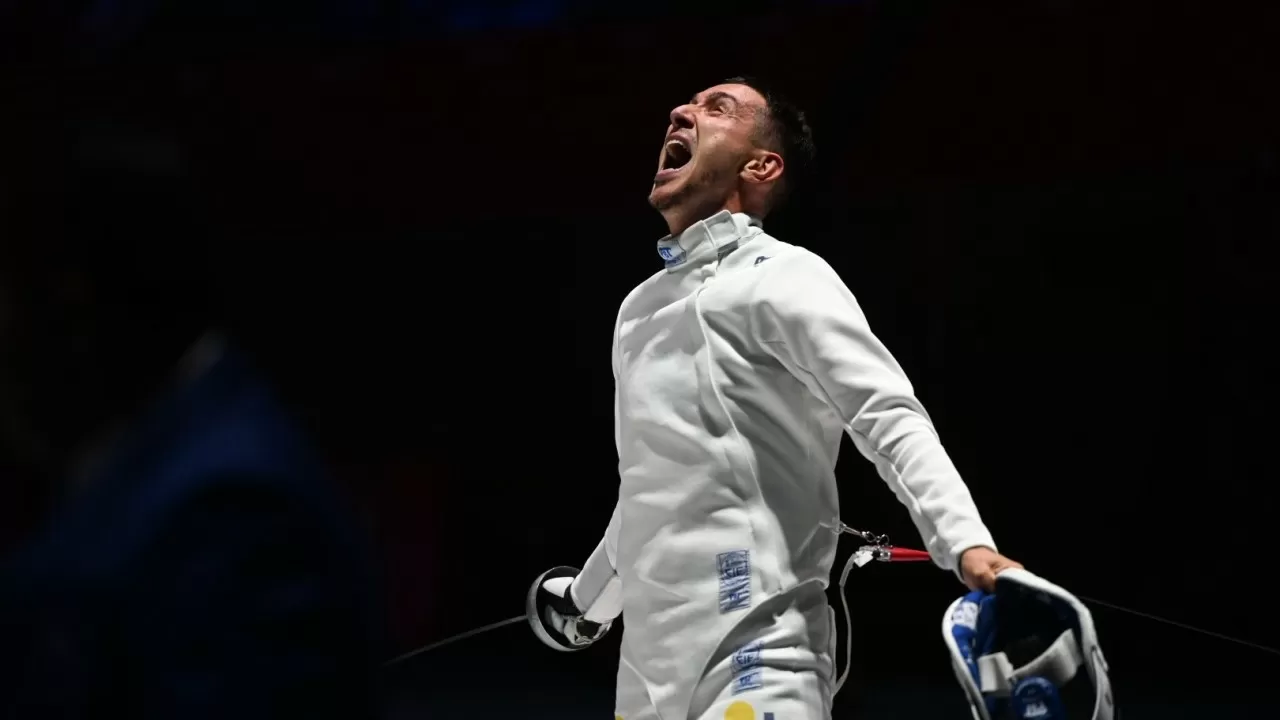 Казахстан вырвал победу у США и пробился в полуфинал Кубка мира по фехтованию