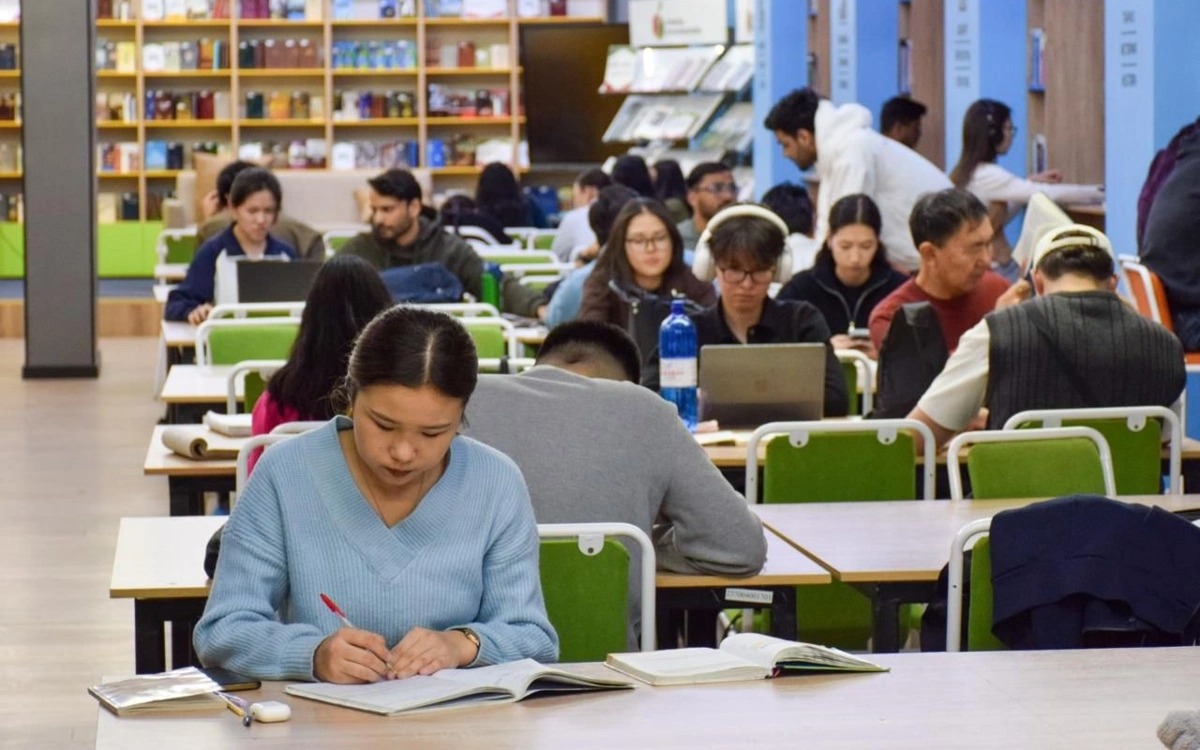 Алматыда тағы екі кітапхана тәулік бойы ашық болады