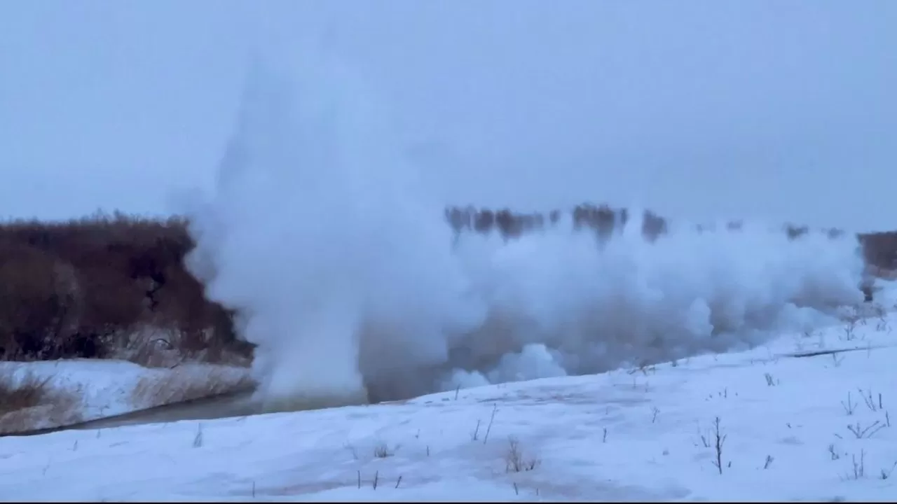 Ледовые заторы предотвращают взрывами в Костанайской области