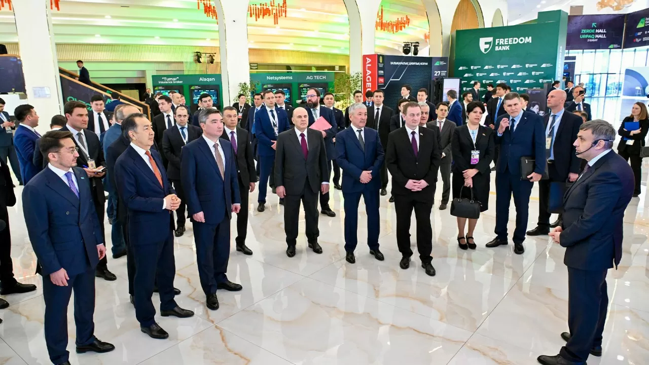 Олжас Бектенов позвал IT-гигантов в Казахстан  