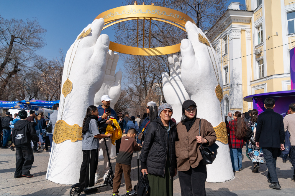 Весна взбодрила город: как празднуют Наурыз в Алматы