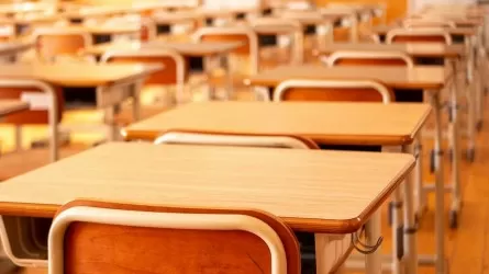 В двух регионах Казахстана школы перевели на дистанционку 