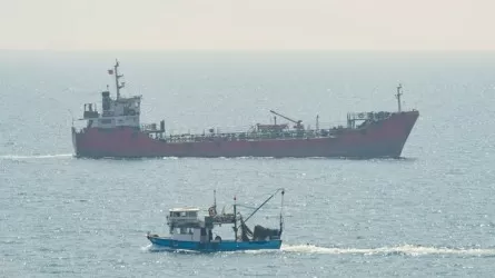 Военным Великобритании разрешили задерживать суда "теневого флота" России 