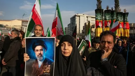 Стало известно, почему новый лидер Ирана не появляется на публике 