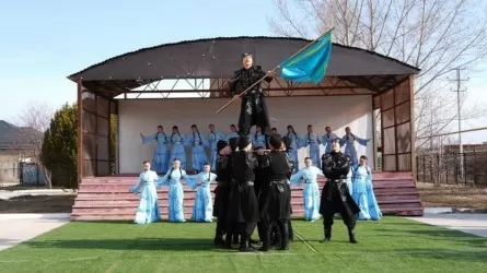 Референдум с этно-брейком и бауырсаками проходит в Алматинской области 