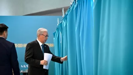 Касым-Жомарт Токаев проголосовал на референдуме