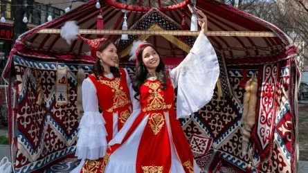 Весна взбодрила город: как празднуют Наурыз в Алматы