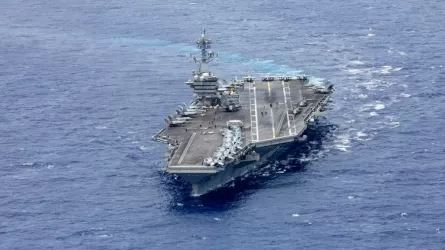 Иран заявил об ударе по авианосцу США 