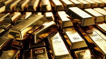 Золото заметно растет на фоне ослабления доллара 