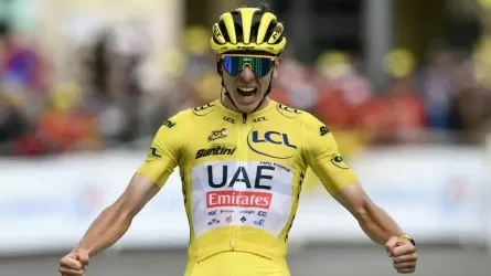 Погачар в четвертый раз выиграл Страде Бьянке 