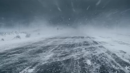 Гололед, метель и ветер в 20 м/с: синоптики выступили с экстренным предупреждением