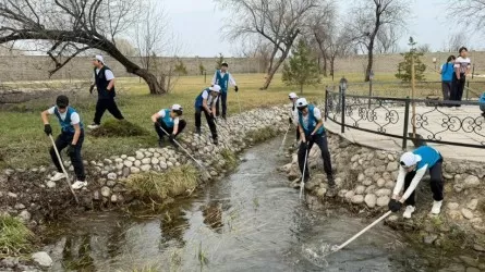 В Казахстане стартовала акция &laquo;Мөлдір бұлақ&raquo; &mdash; казахстанцы вышли очищать водоемы