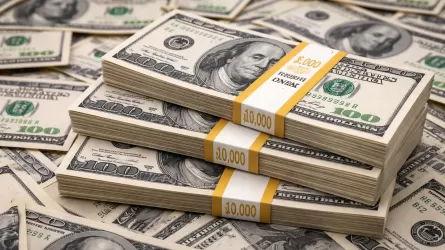 Курс доллара продолжает медленное снижение на KASE 