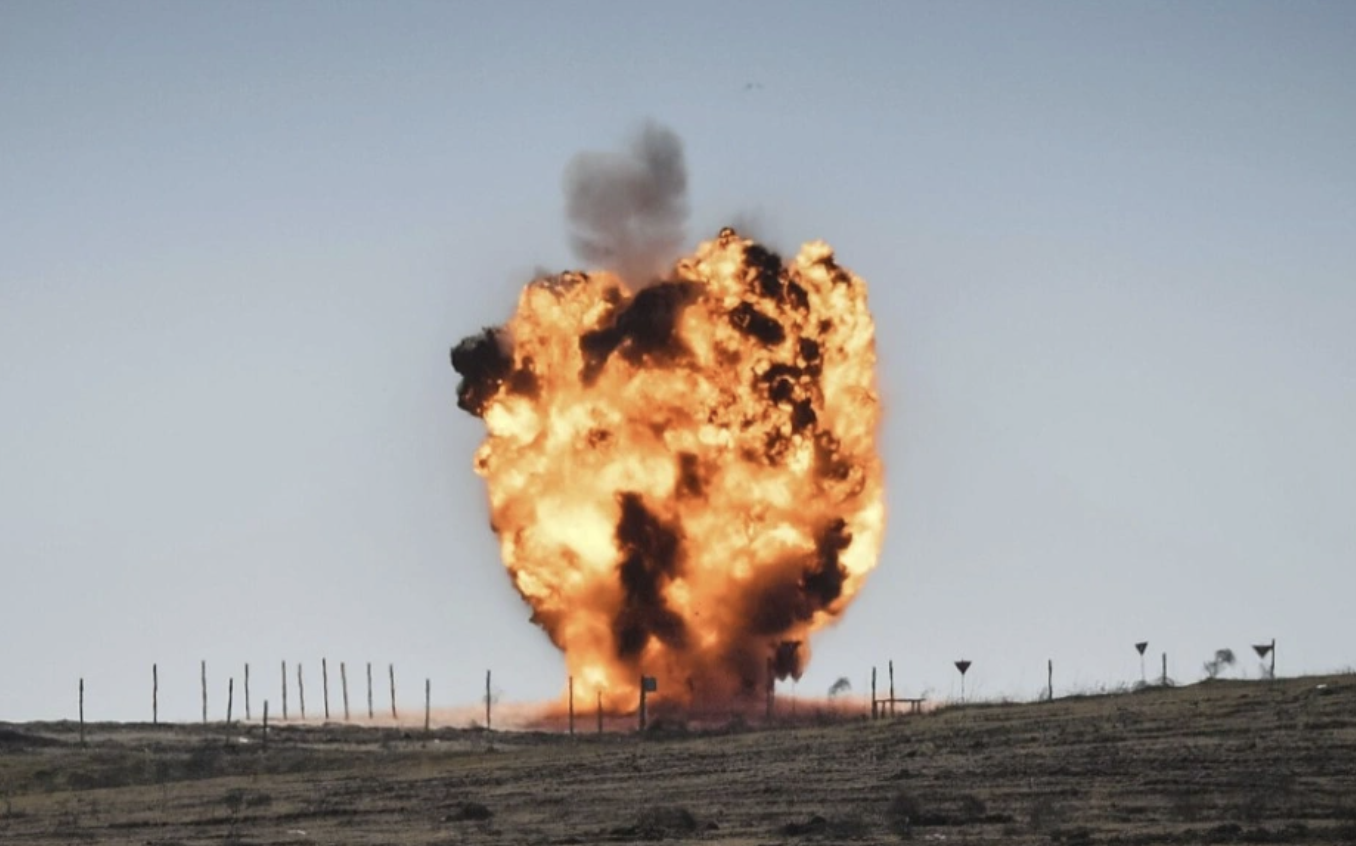 Әзербайжанда қауіпті аумақта мина жарылып, тұрғын жарақат алды