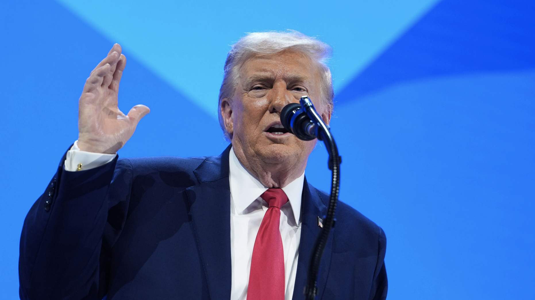 Трамп Куба тұрғындарына жаңа өмір сыйлауға уәде етті