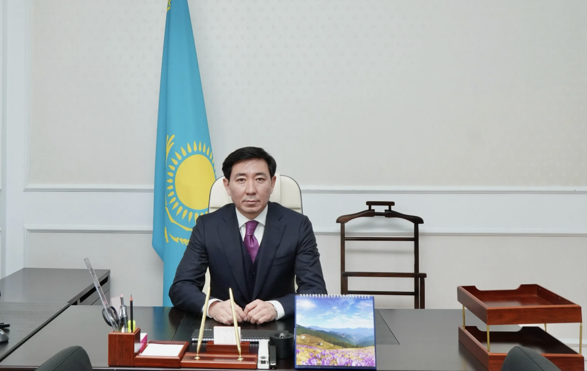 Шығыс Қазақстан облысы әкімінің орынбасары Жақсылық Омарға екі бап бойынша айып тағылды   