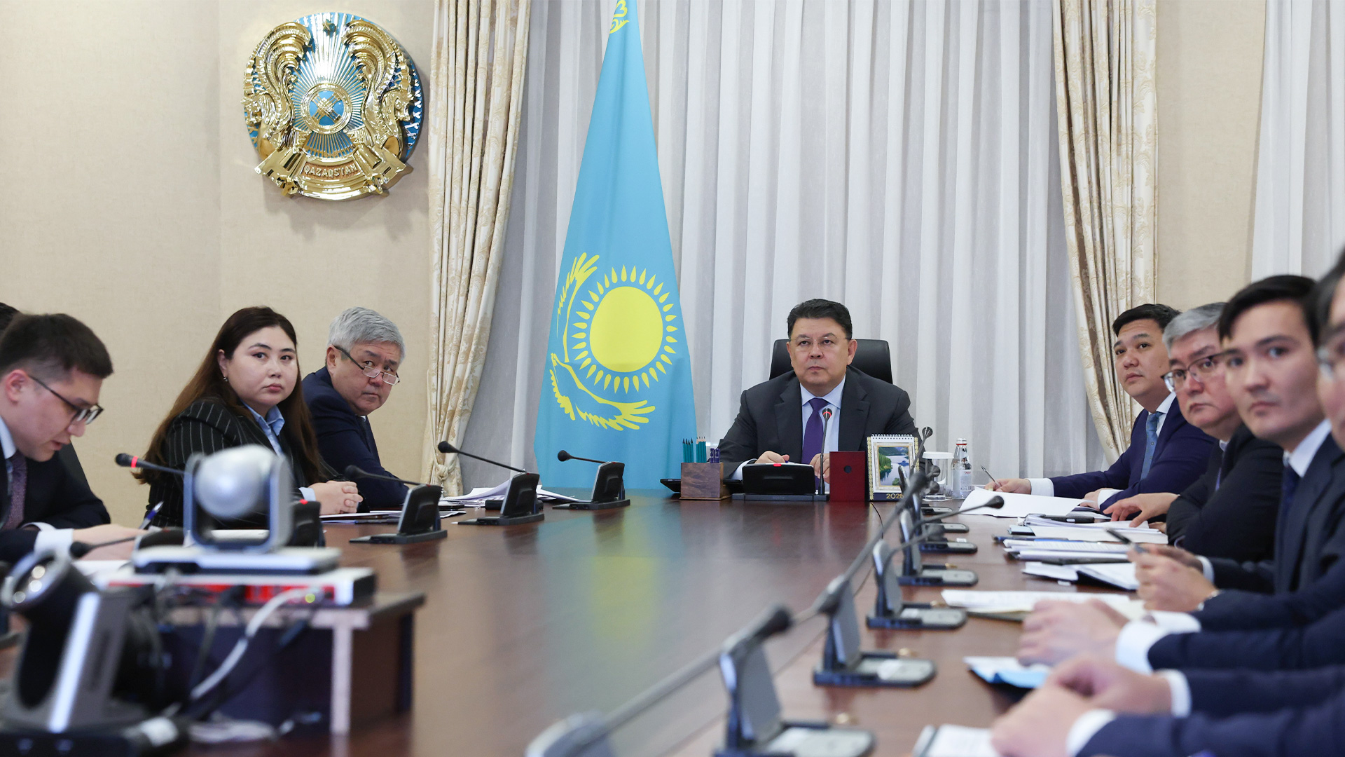 Қанат Бозымбаев: 2027 жылға қарай өңірлер ТКШ саласындағы &laquo;қызыл аймақты&raquo; толық жоюы тиіс