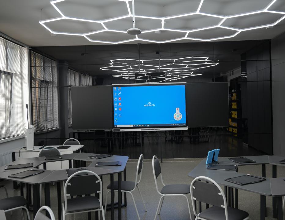 Елордадағы мектептердің бірінде АІ кабинеті ашылады