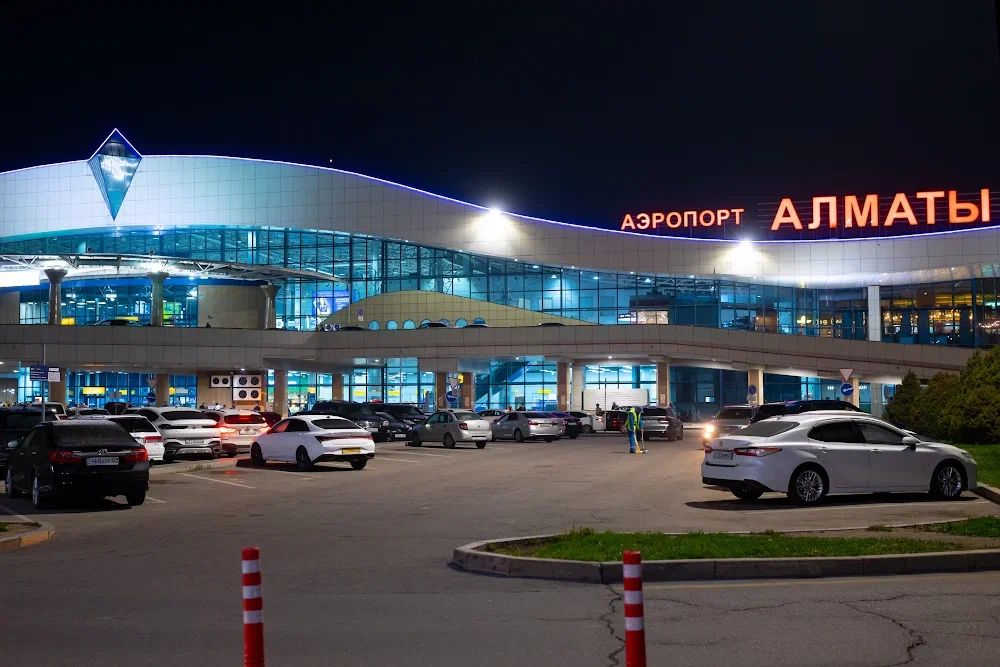 Алматы әуежайы өкілдері жолаушыларға үндеу жасады