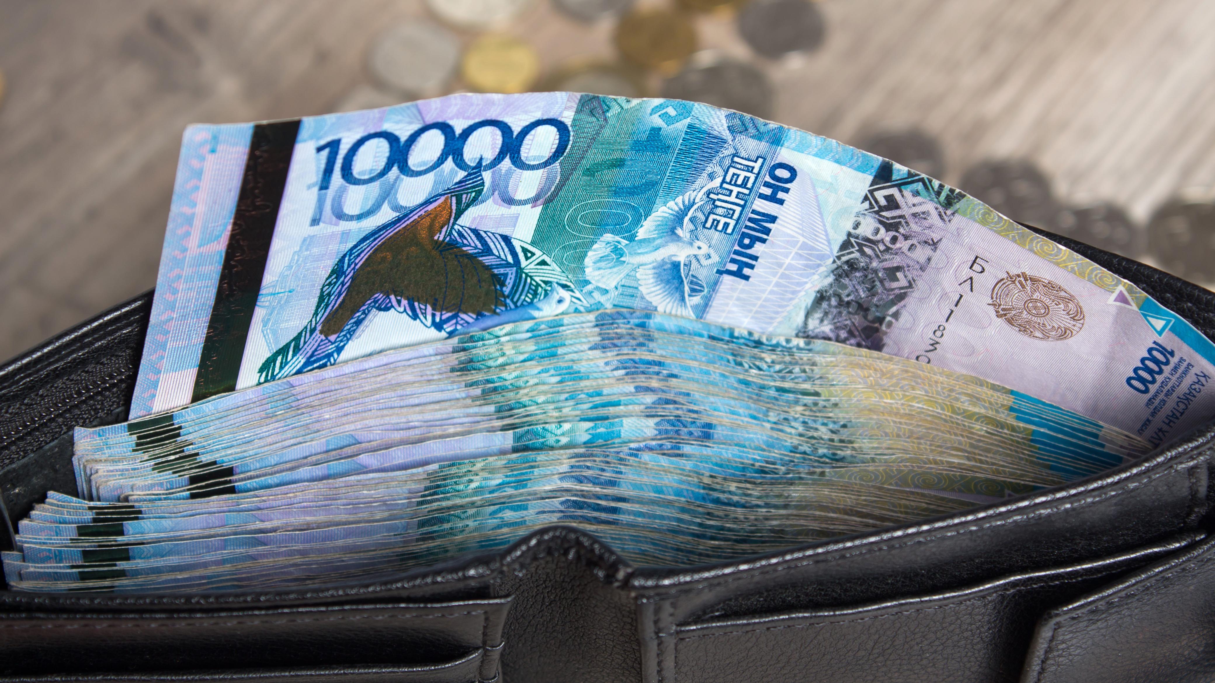 Қазақстандықтарға жұмысқа бармай-ақ жалақы алуға рұқсат етілді