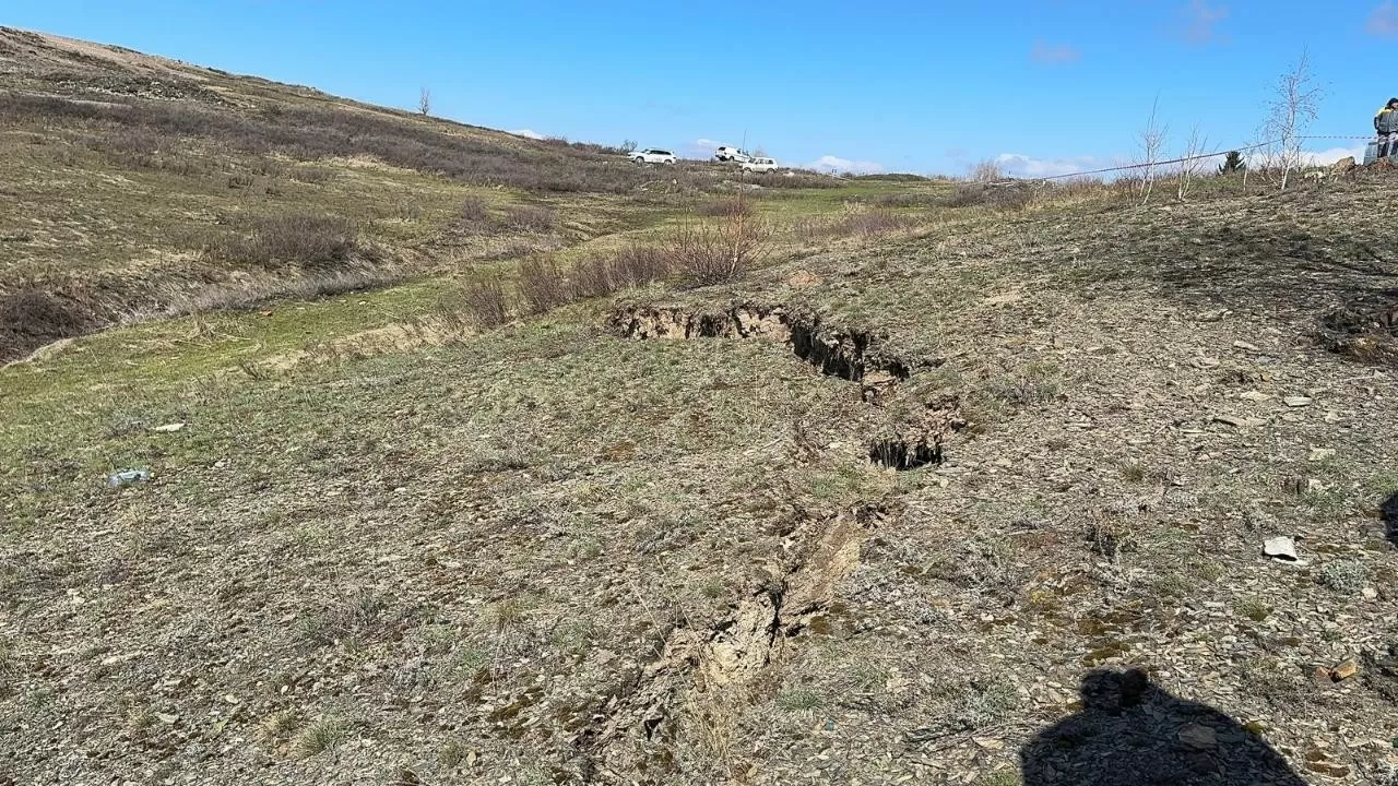 Опасная просадка почвы произошла на старом руднике в ВКО 