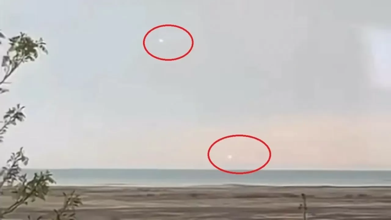 Военные объяснили загадочные светящиеся шары в небе над Мангистау 