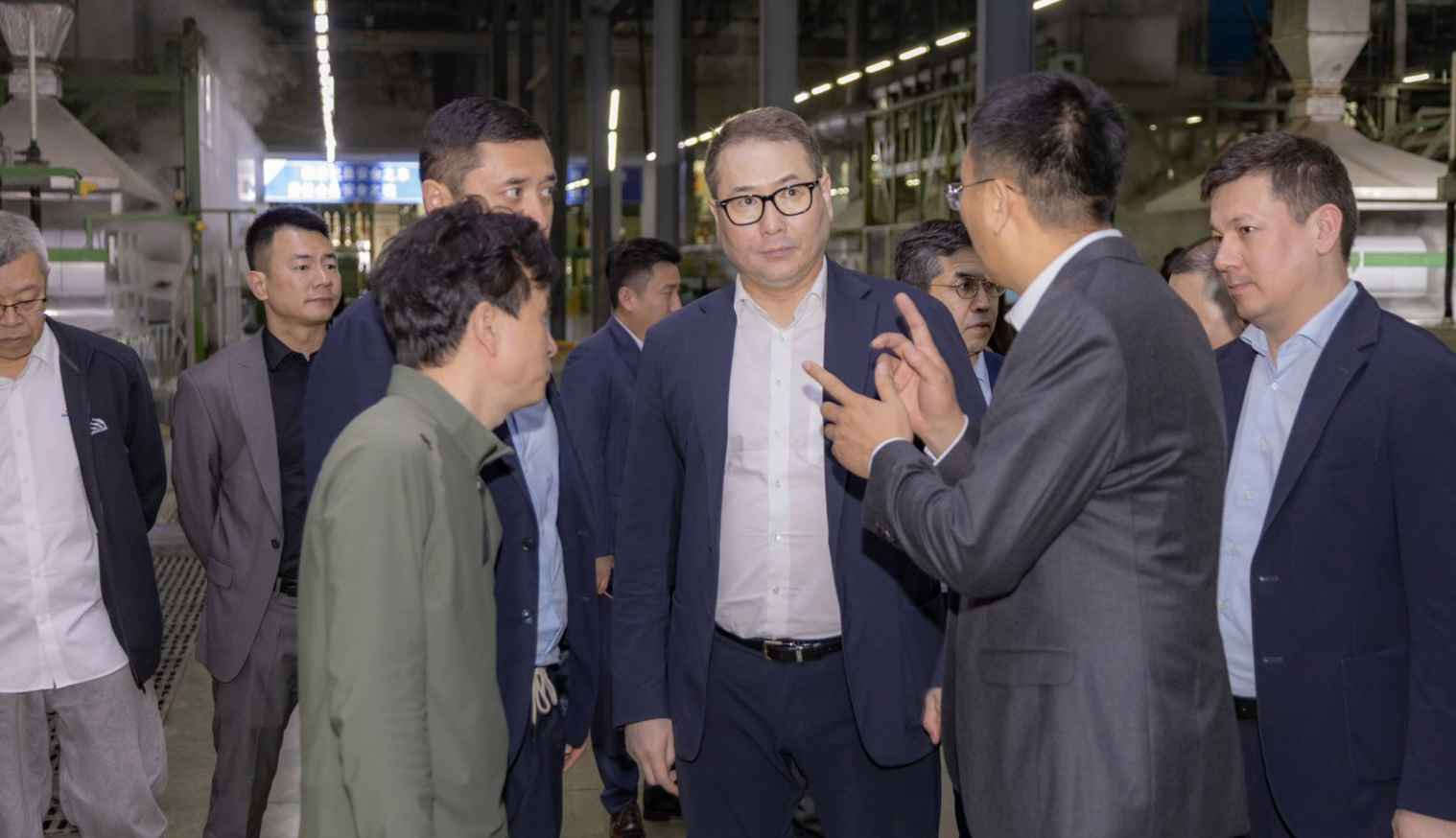 Қазақстан мен Қытай жылына 3 млн тоннаға дейін болат өндіретін комбинат салмақ