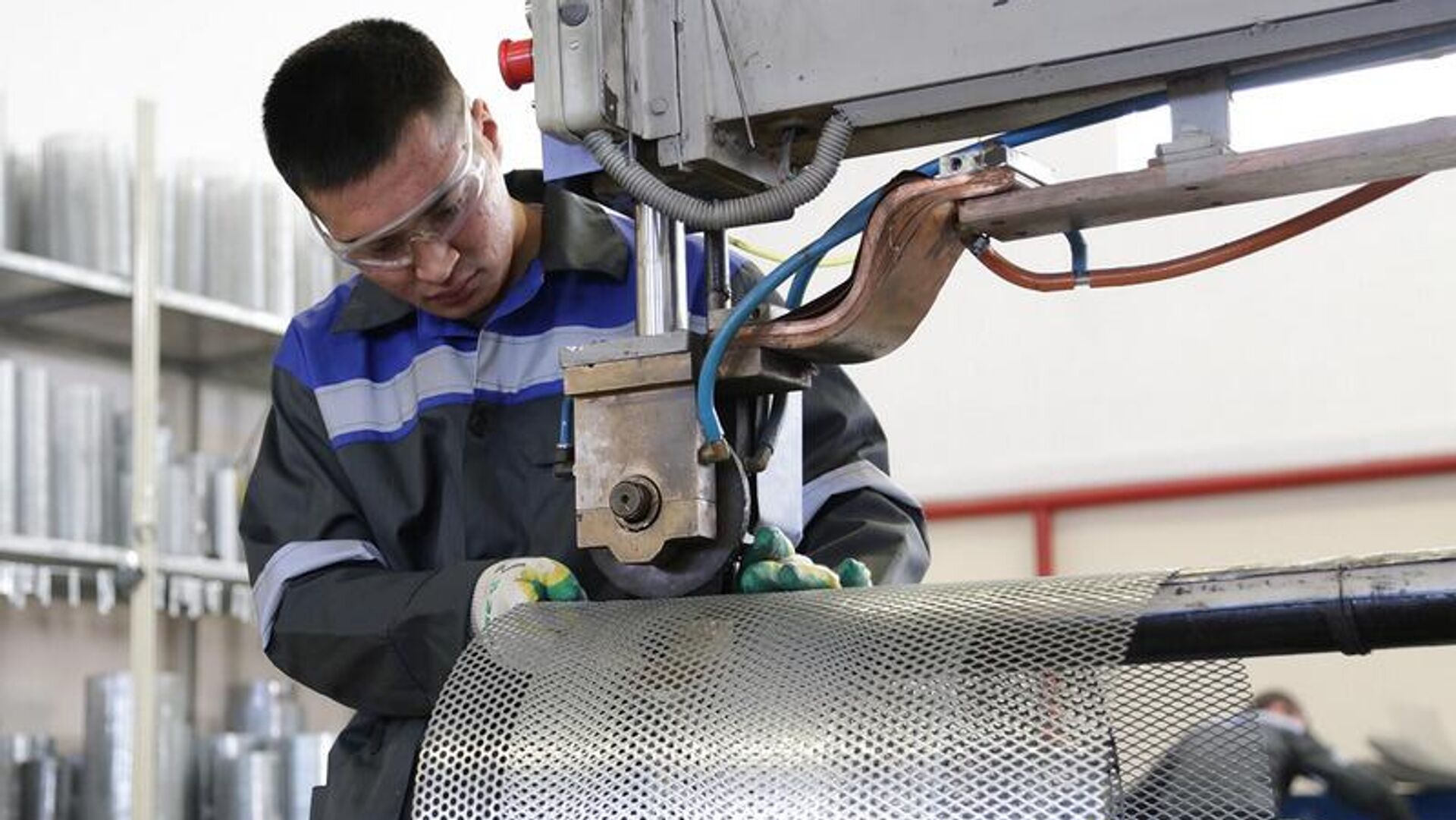 Жыл басынан өңдеу өнеркәсібіндегі өсім 8,5%-ға дейін жеделдеді