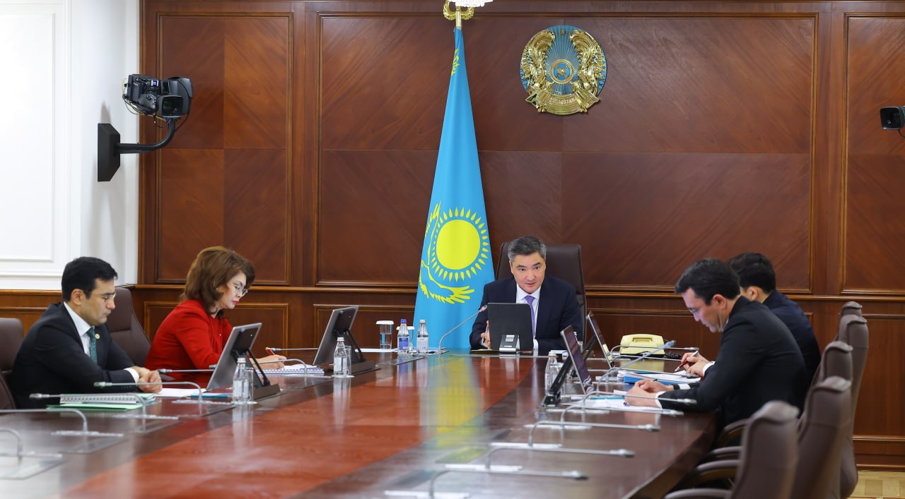 "Негізсіз созылып бара жатыр": Олжас Бектенов Алматы тау кластері жобаларын жеделдетуді тапсырды