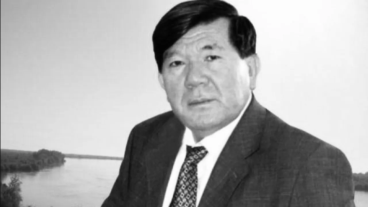 Токаев выразил соболезнования родным и близким народного писателя Казахстана  