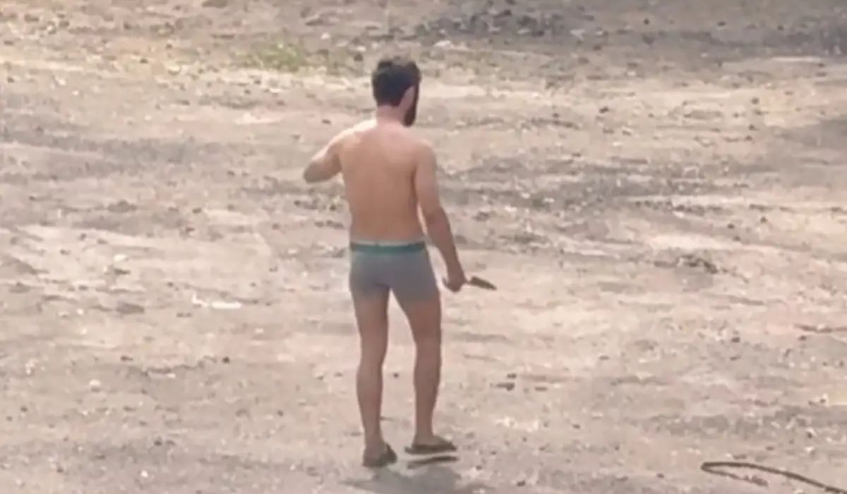 "Өзі жалаңаш, қолында пышағы бар": Алматыда шетелдік азамат тұрғындардың зәресін алған