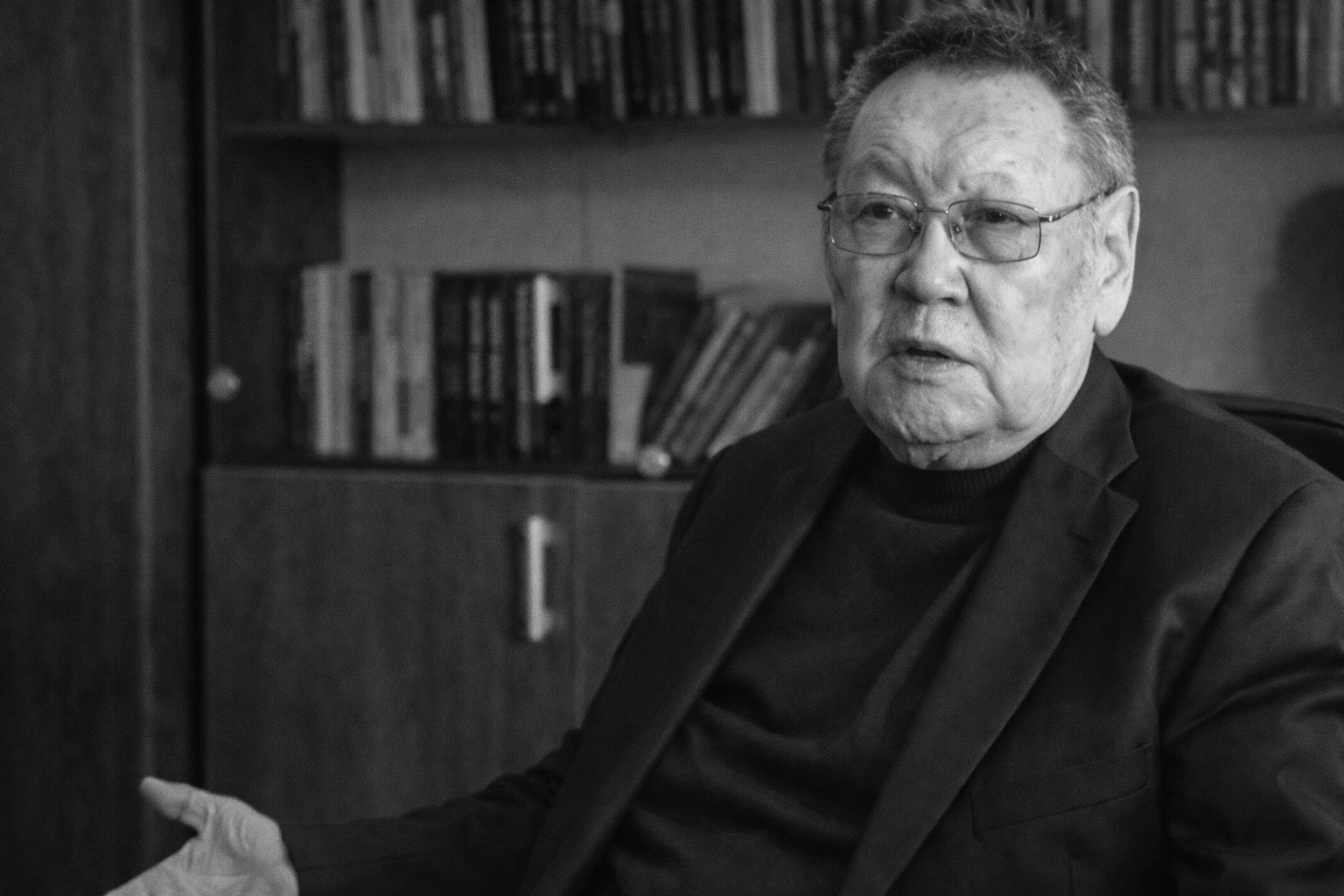 Президент Қазақстанның халық әртісі Есмұхан Обаевтың отбасына көңіл айтты