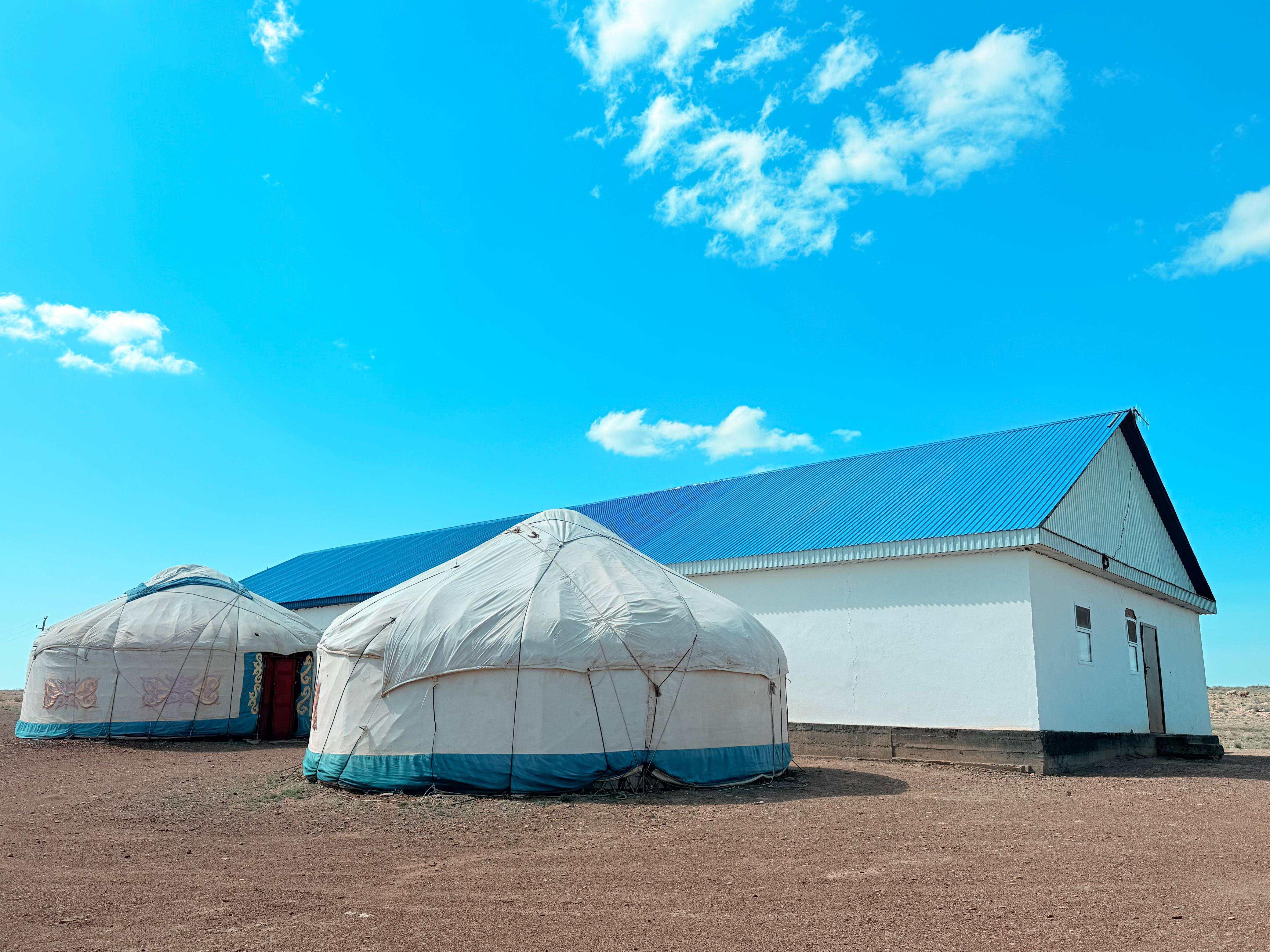 Арал теңізінің түбінен 40 жылдан бері ыстық су өздігінен атқылап тұр