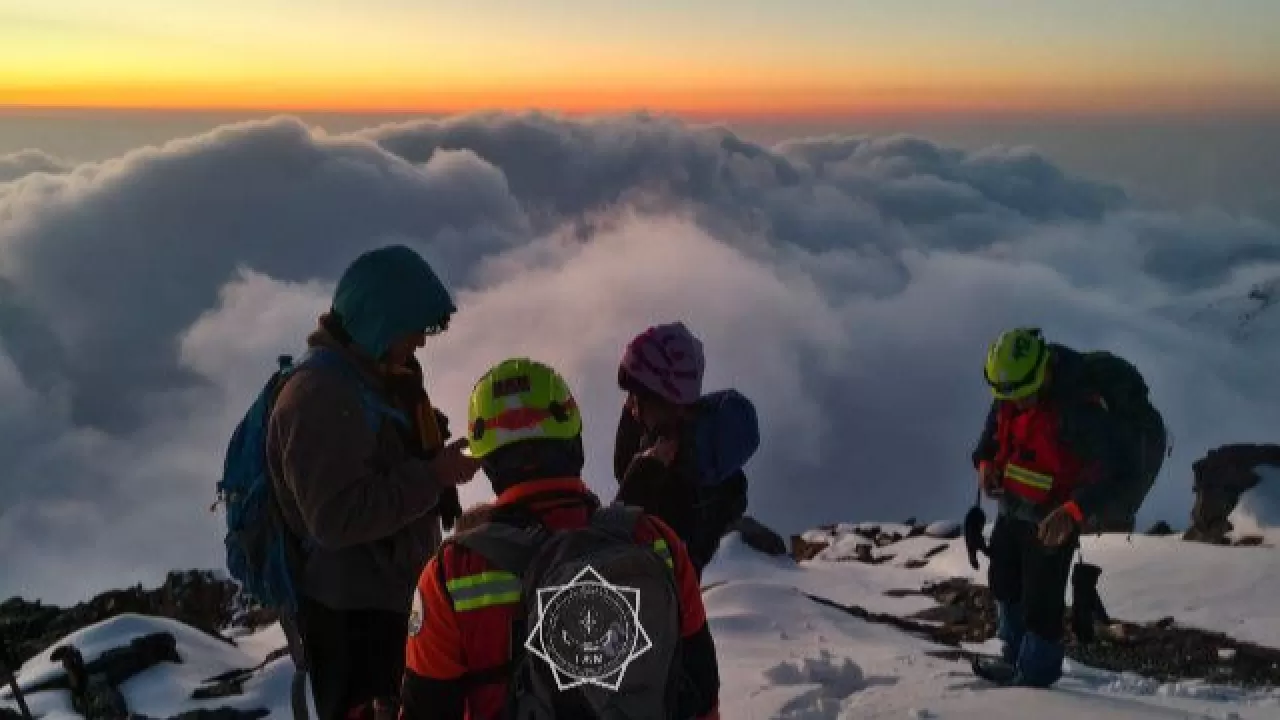 Подростки заблудились у пика Башута в горах Алматы 