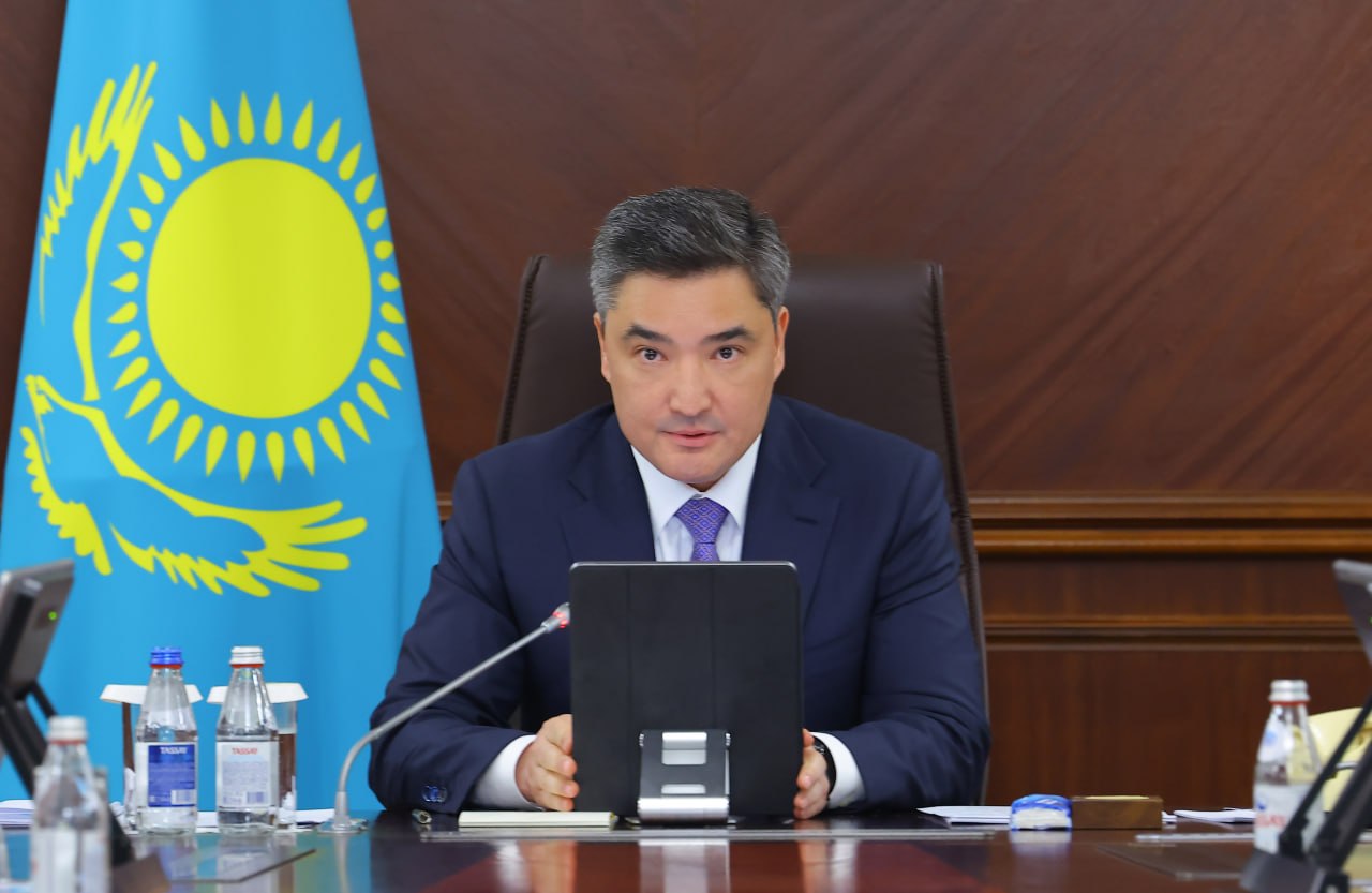 &laquo;Бос әңгімені доғаратын уақыт келді&raquo;: Бектенов Үкімет мүшелеріне тапсырма берді