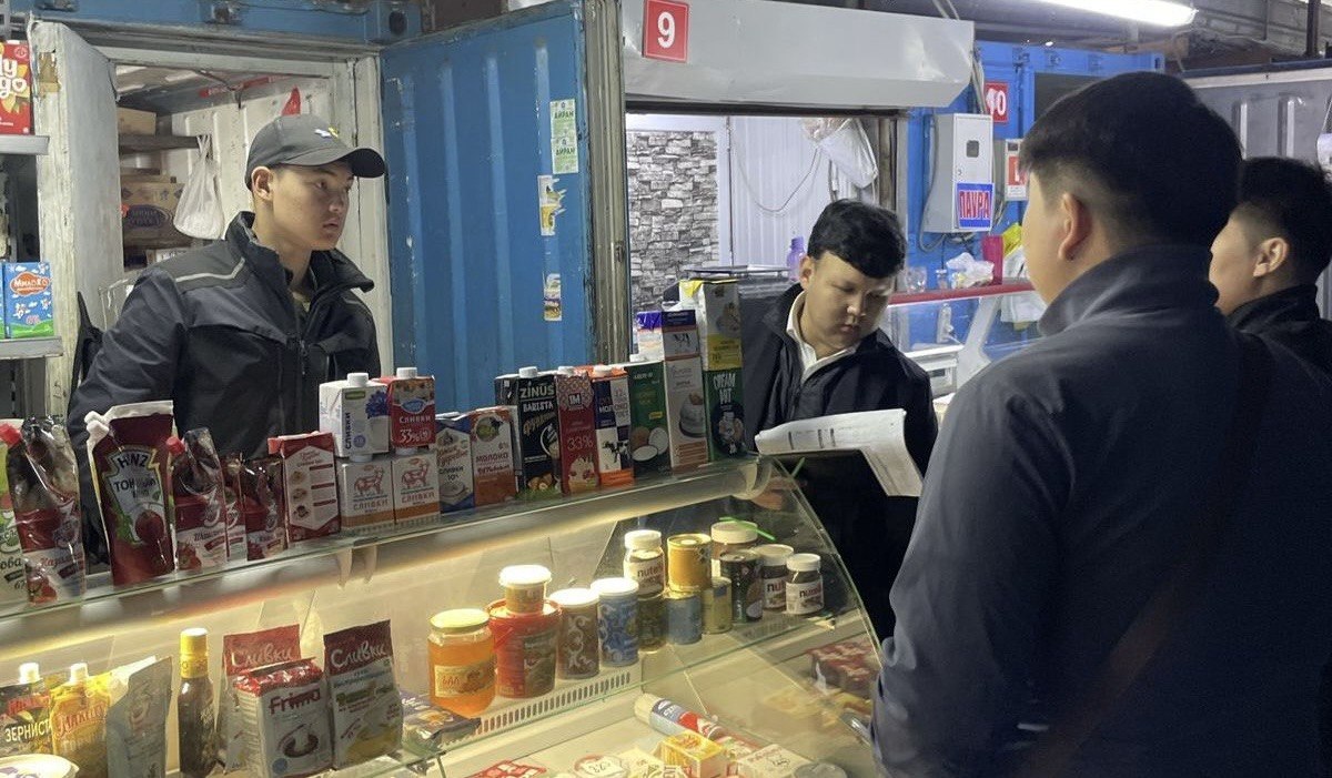 Алматыда тексеріс барысында көтерме базардан 9 делдал анықталды