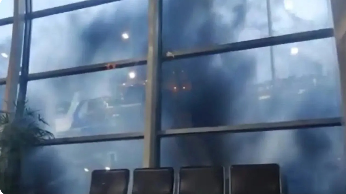 Үндістанның ең ірі әуежайында өрт шықты