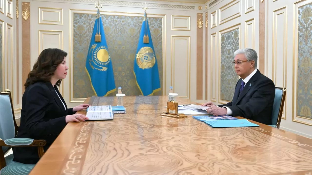 В Казахстане обновят учебники в целях продвижения ценностей новой Конституции