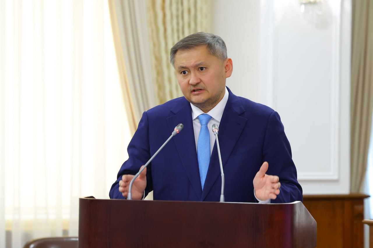 2027 жылдан бастап ҰБТ жылына бір рет тапсырылады: министр өзгерісті түсіндірді