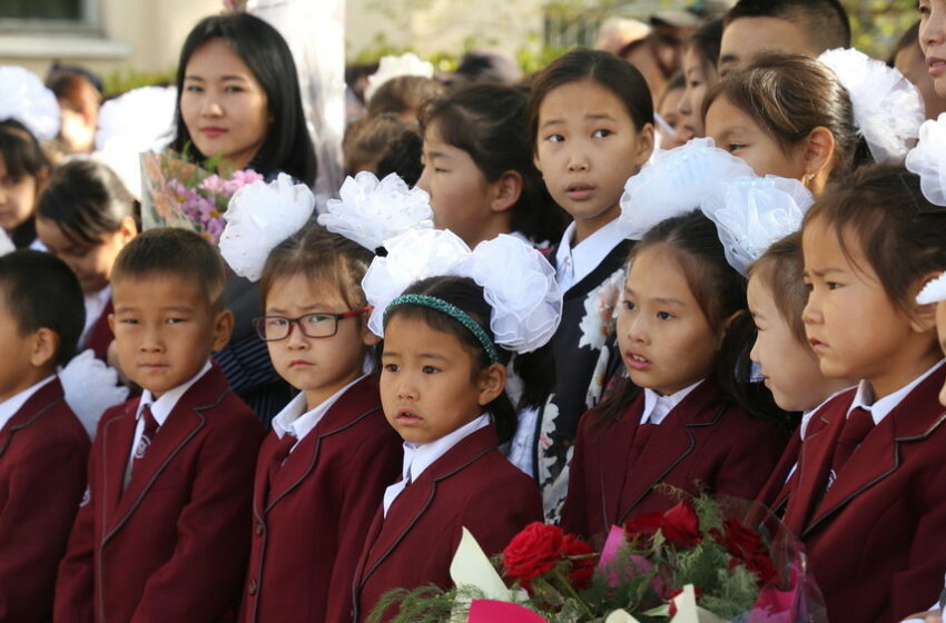 Қырғызстанда оқу жылының басталуы 15 қыркүйекке шегерілді