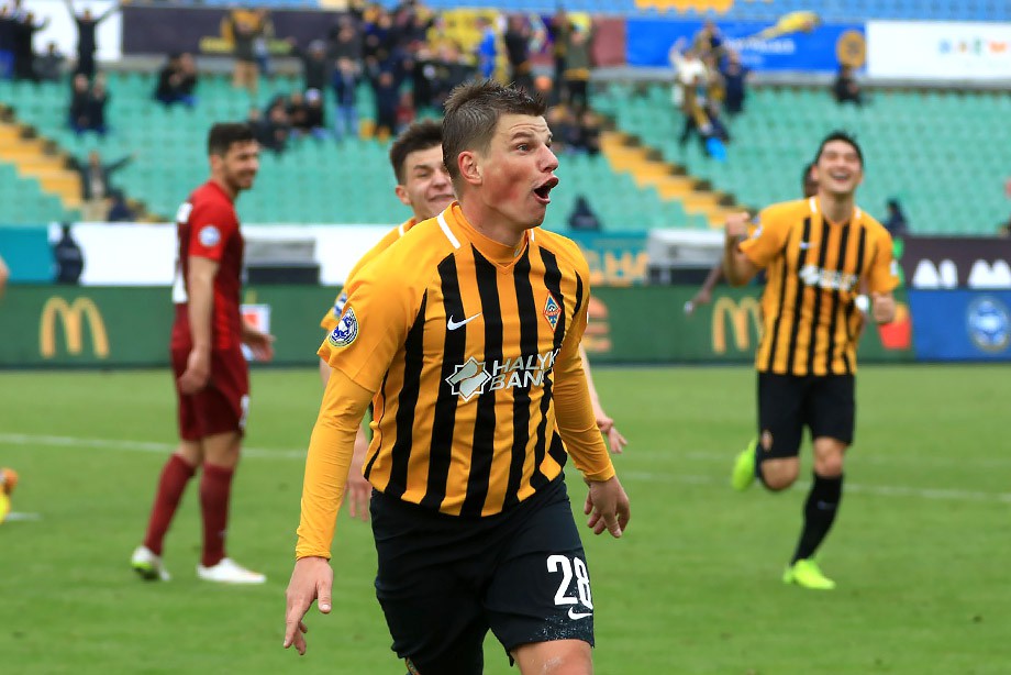 "Қайрат" клубы тарихында ең жоғары жалақы алған футболшы анықталды