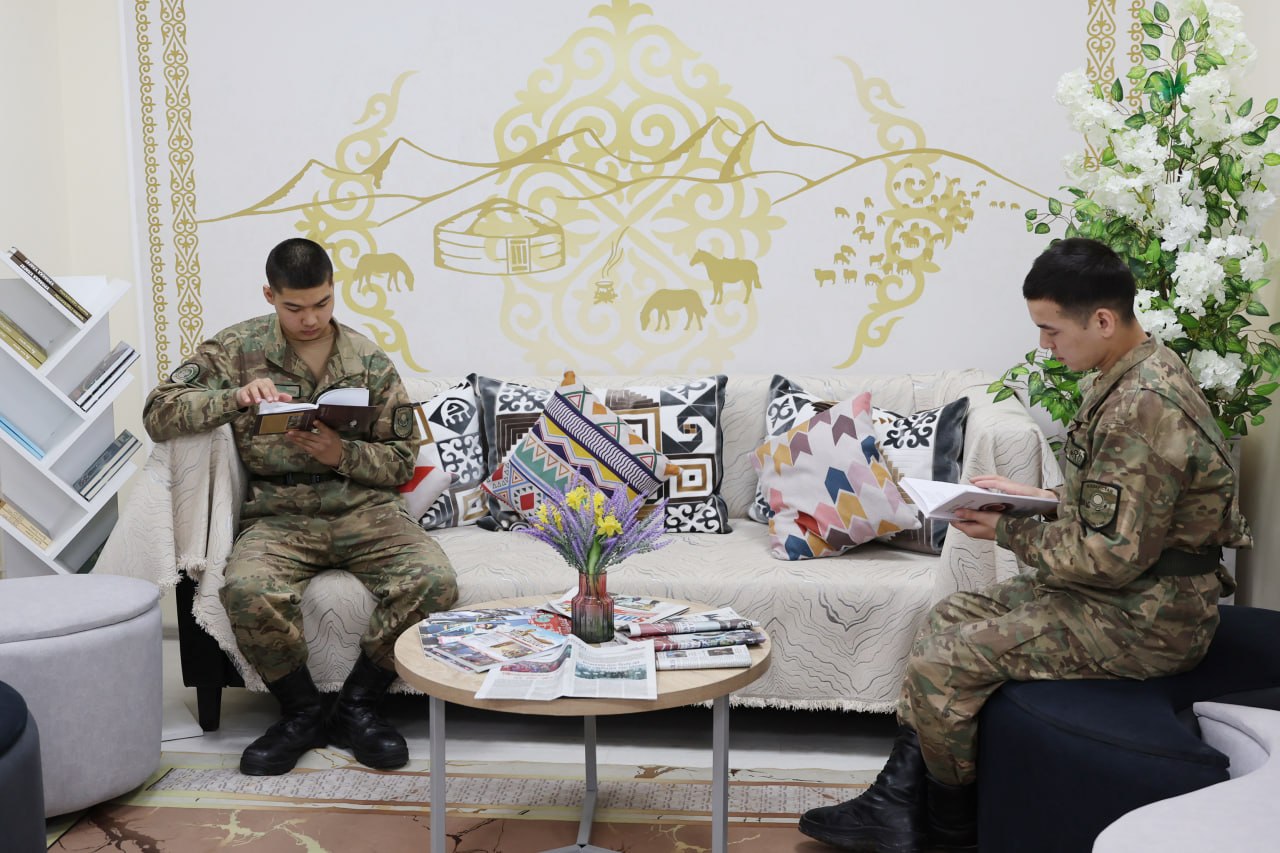 Ұлттық ұланда "BOOKGUARD" әдеби челленджі басталды