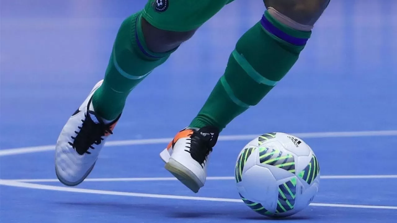 "Байтерек" выиграл у "Астаны" очную битву за плей-офф футзального ЧРК 