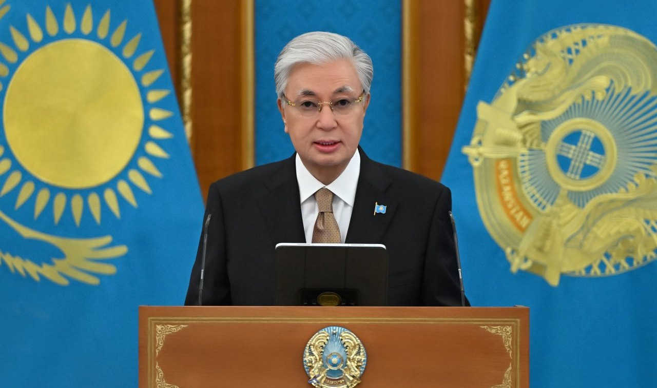 Токаев поздравил казахстанцев с Днем науки  