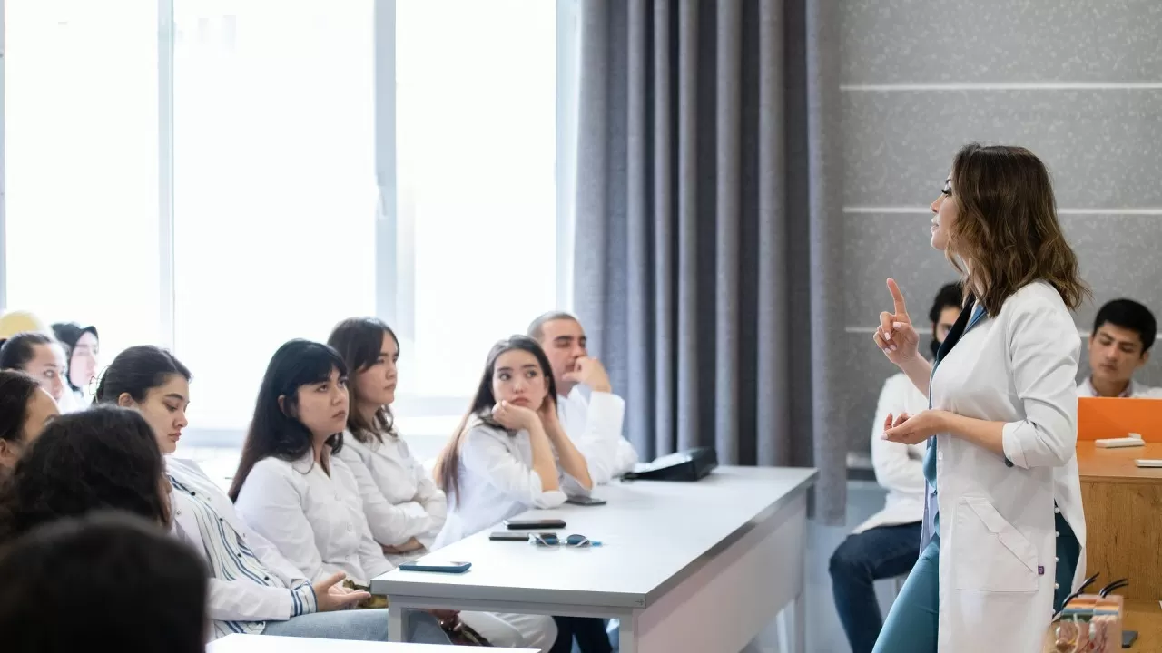 Север Казахстана требует свой медицинский вуз 