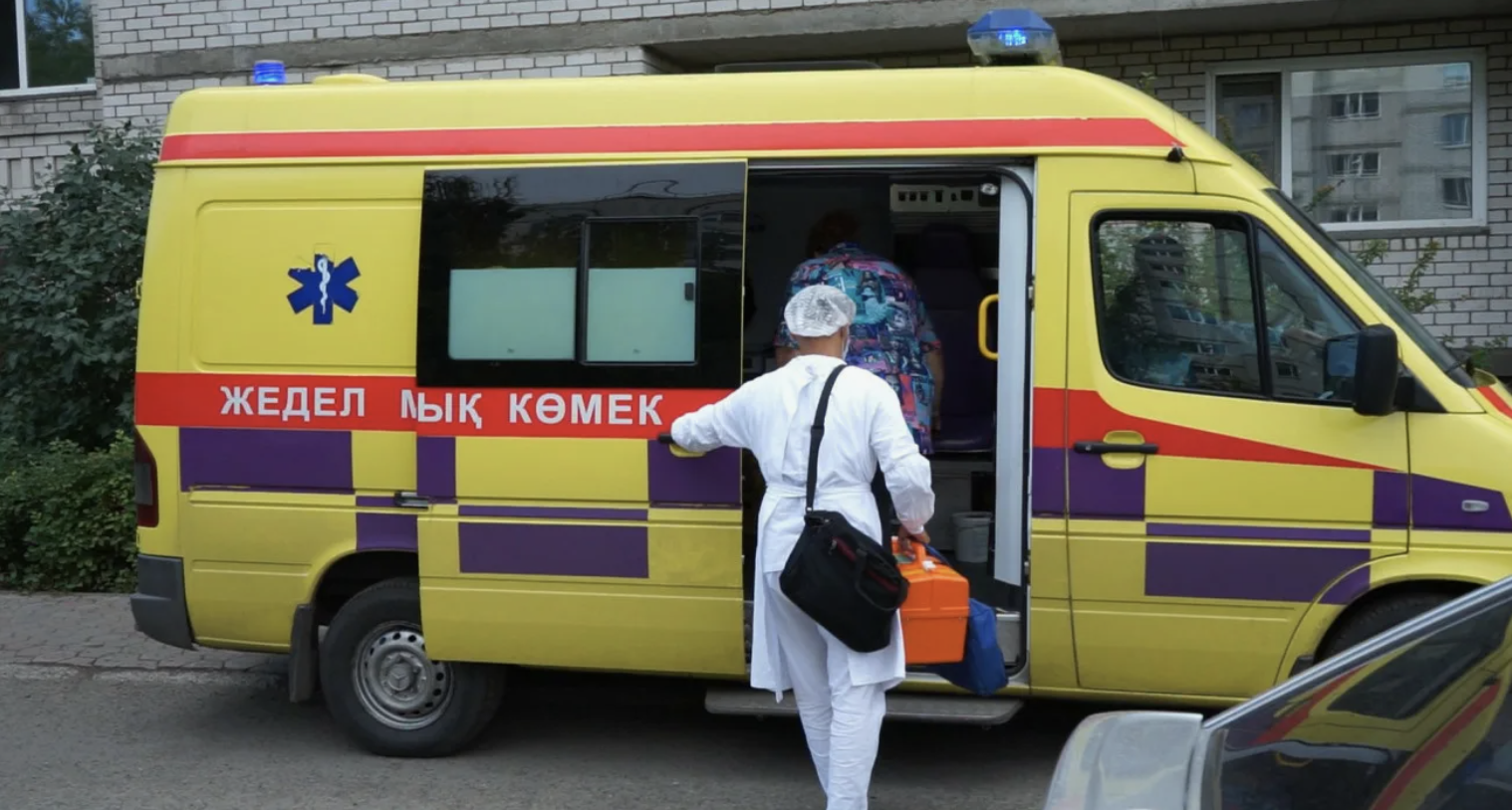 Павлодарда кран машинисі 15 метр биіктен құлап кетті