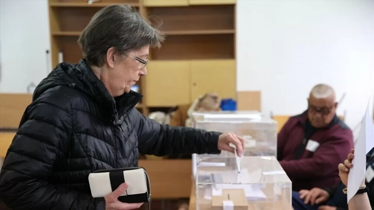 Болгарские избиратели в восьмой раз за пять лет идут на выборы