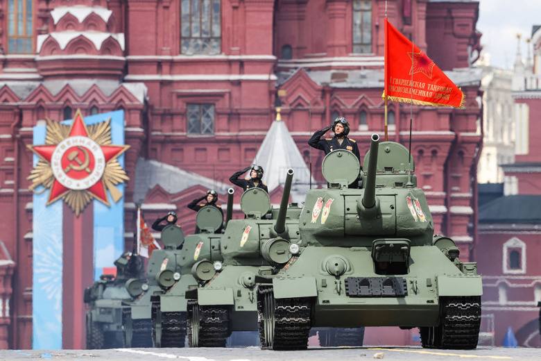 Ресейде Жеңіс парады әскери техникаларсыз өтеді