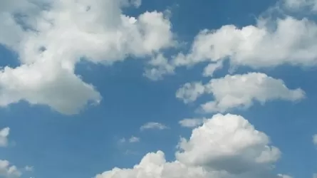 Шесть городов Казахстана попали под режим "черного неба" 